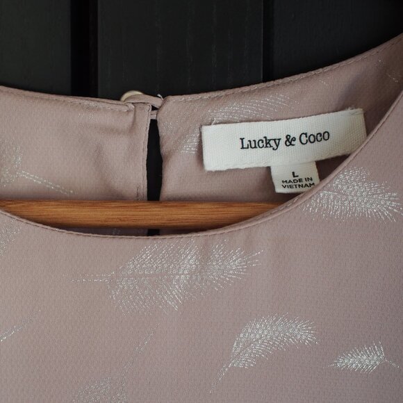 Lucky & Coco | Pale Pink Shimmery Leaf Print Blouse w Flutter Sleeve Cuffs - Picture 2 of 8